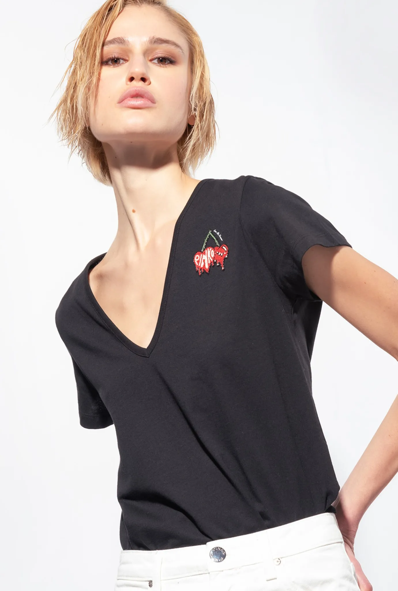 Topwear|PINKO T-Shirt A Broderie Cerises Noir Limousine