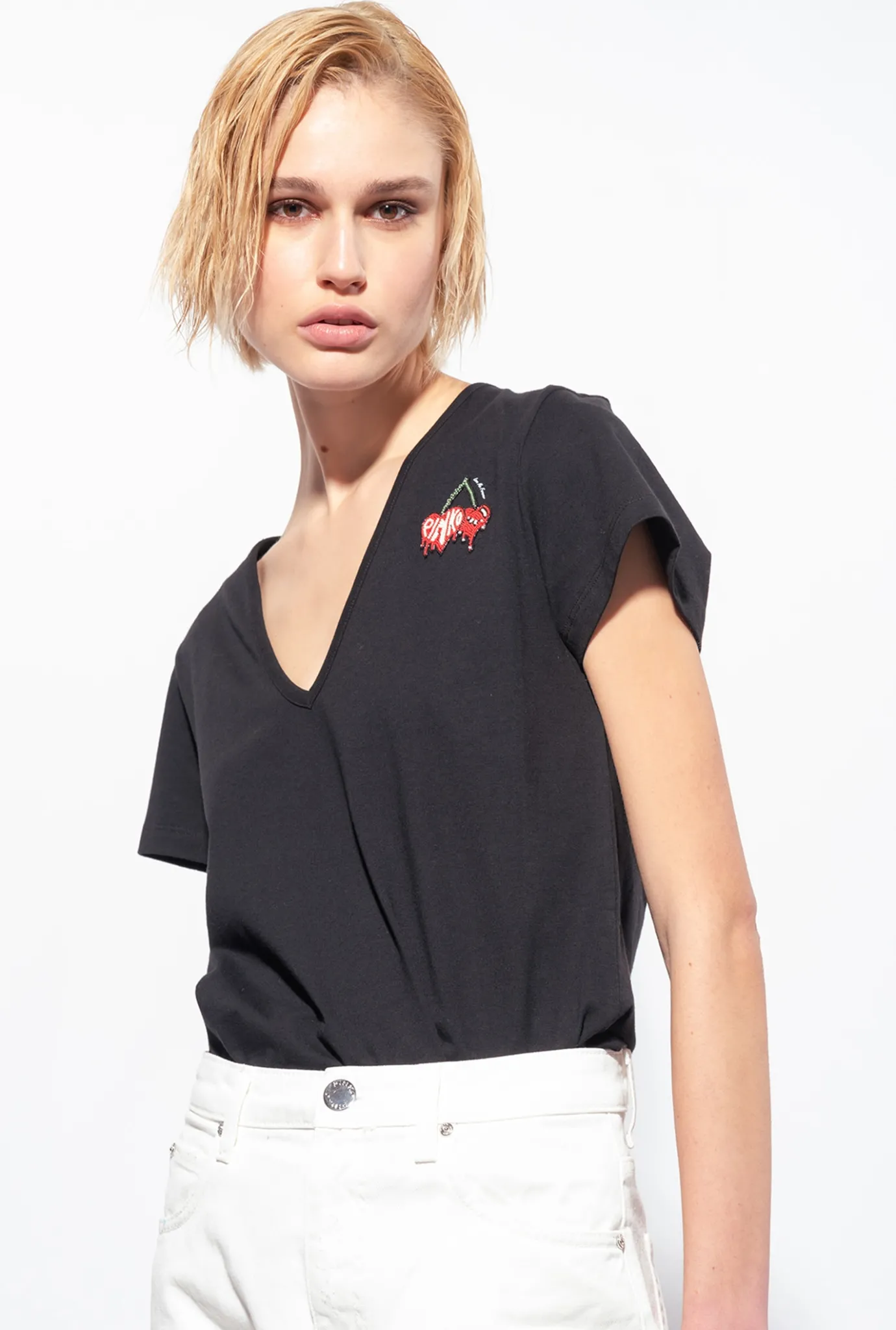 Topwear|PINKO T-Shirt A Broderie Cerises Noir Limousine